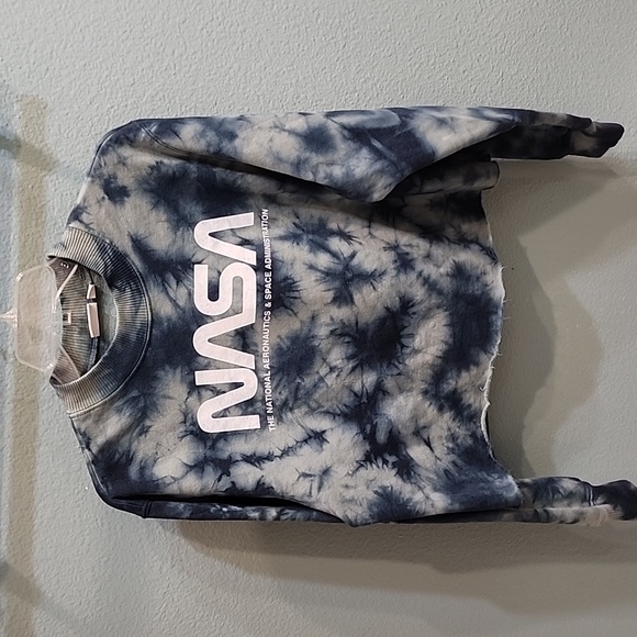NASA Sweatshirt - Picture 1 of 5